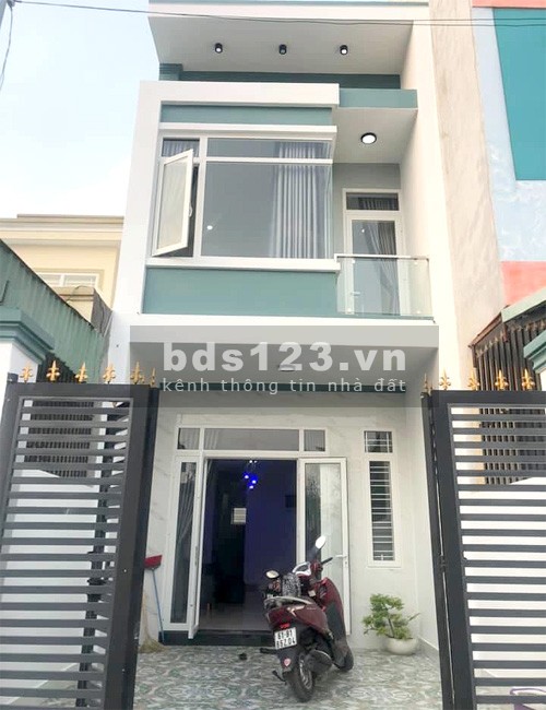 Bán nhanh nhà ngay cầu lớn Hoc Mon giá 750 triệu, sổ hồng riêng diện tích 80m2 (3pn)