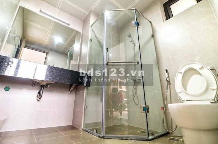 Bán căn hộ view Tây Hồ tầng trung giá bán 35 triệu/m2, trực tiếp chủ đầu tư, nhận nhà ở luôn