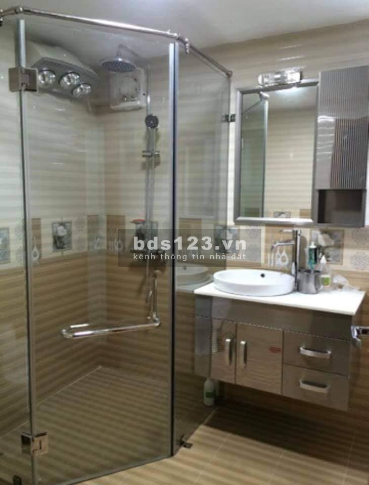 Bán gấp nhà Khương Trung, Quận Thanh Xuân dtsd 60m2, 6 tầng, giá 6.5 tỷ
