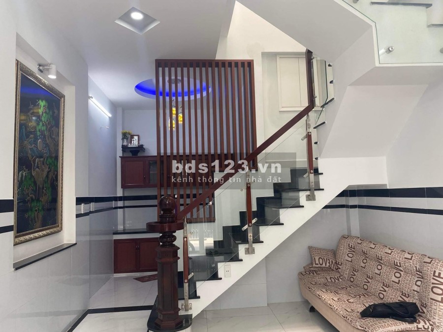 Nhà rẻ Trần Thánh Tông, Tân Bình, dọn vào ở ngay, giá nhỉnh 4 tỷ công chứng trong ngày