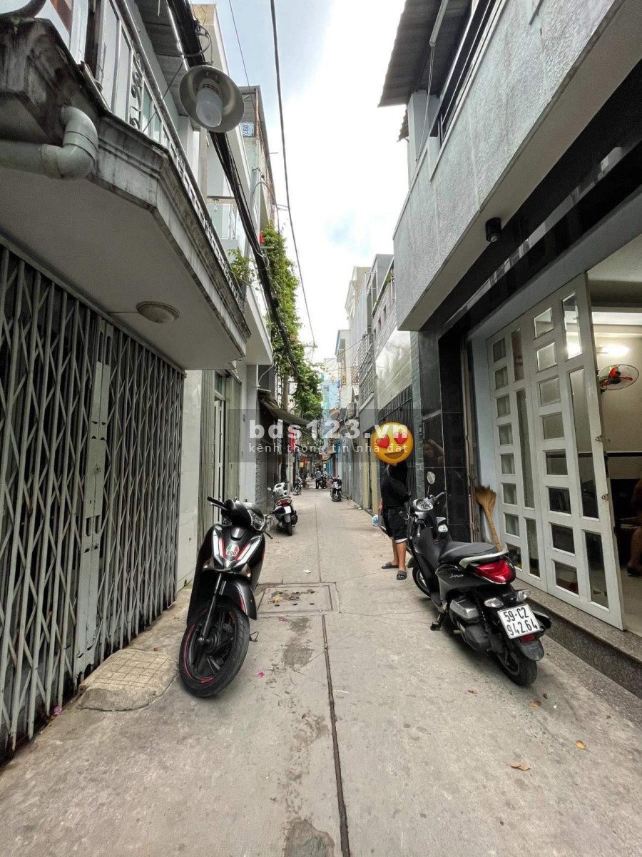 Nhà rẻ Trần Thánh Tông, Tân Bình, dọn vào ở ngay, giá nhỉnh 4 tỷ công chứng trong ngày