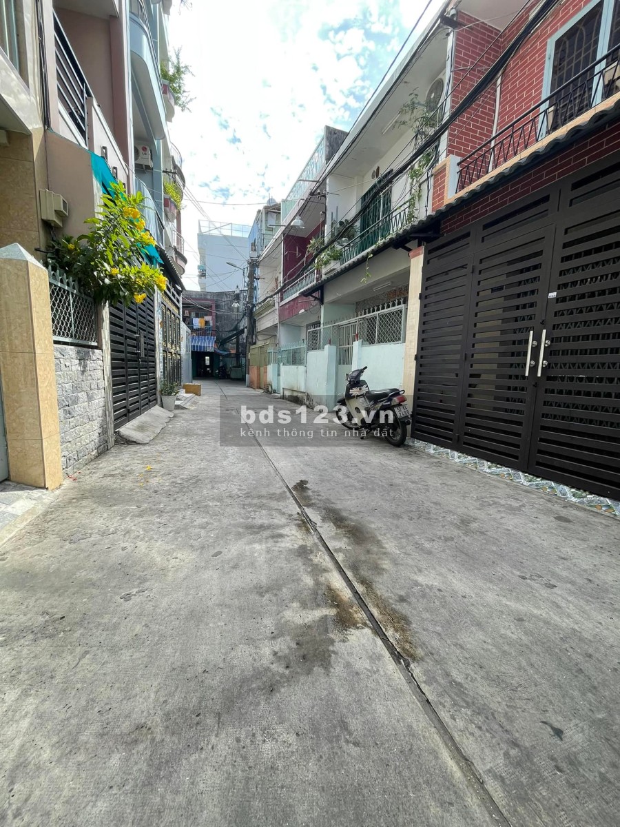 Bán nhà 4 tầng đường Hồng Bàng giá 3.45 tỷ phường 6 Quận 6 lh 0962931613