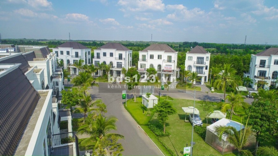 Khu nghĩ dưỡng cao cấp và sân golf chuẩn quốc tế, giấy tờ pháp lý đầy đủ cần thiết
