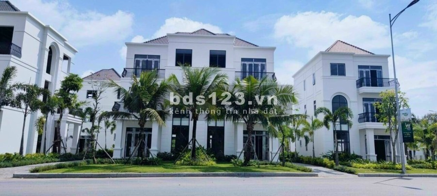 Khu nghĩ dưỡng cao cấp và sân golf chuẩn quốc tế, giấy tờ pháp lý đầy đủ cần thiết