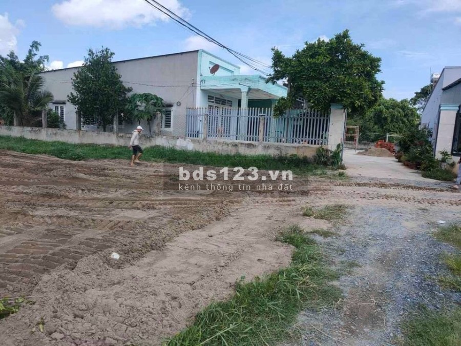 Bán miếng đất ngay gần chợ Phước Vân diện tích 132m2, khu dân trí cao, giá đầu tư sinh lời