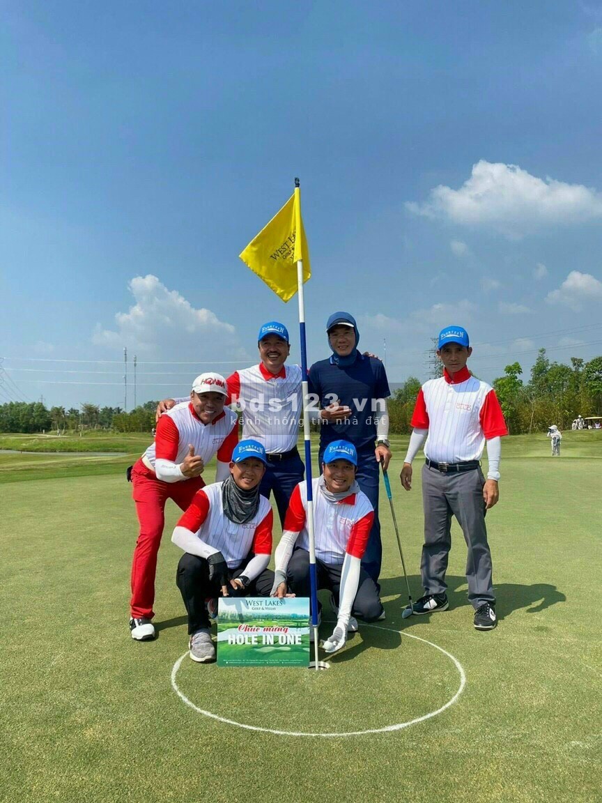 Khu nghĩ dưỡng cao cấp và sân golf chuẩn quốc tế, giấy tờ pháp lý đầy đủ cần thiết