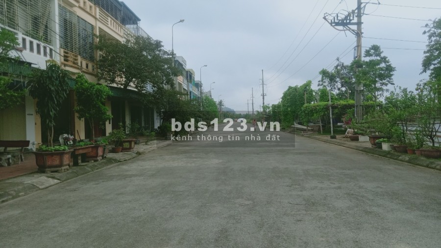 Chính chủ cần bán lô đất nở hậu 2 mặt tiền đường lớn, giá bá 2.8 tỷ, pháp lý chính chủ
