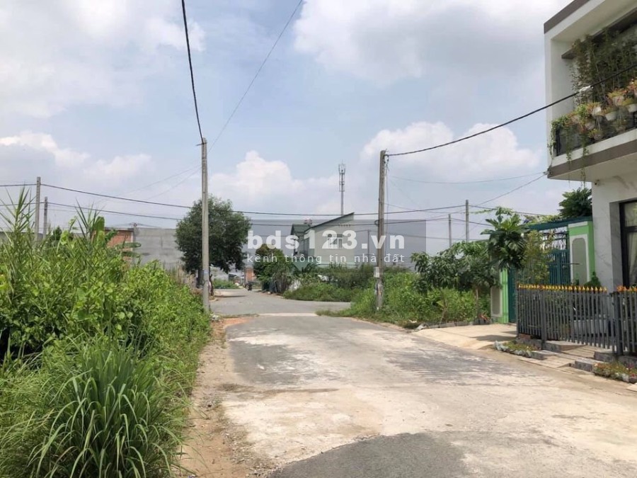 Bán miếng đất ngay gần chợ Phước Vân diện tích 132m2, khu dân trí cao, giá đầu tư sinh lời