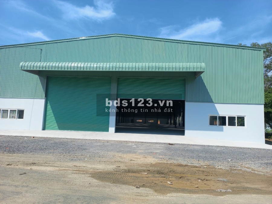 Bán kho xưởng tại xã Tân Phú trung, huyện Củ Chi diện tích đất 1490 mét vuông