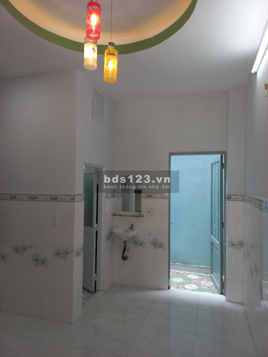 Bán nhà tại xã Bình Mỹ, huyện Củ Chi đúc một trệt, một lầu, sổ chung, liên hệ 0988715847