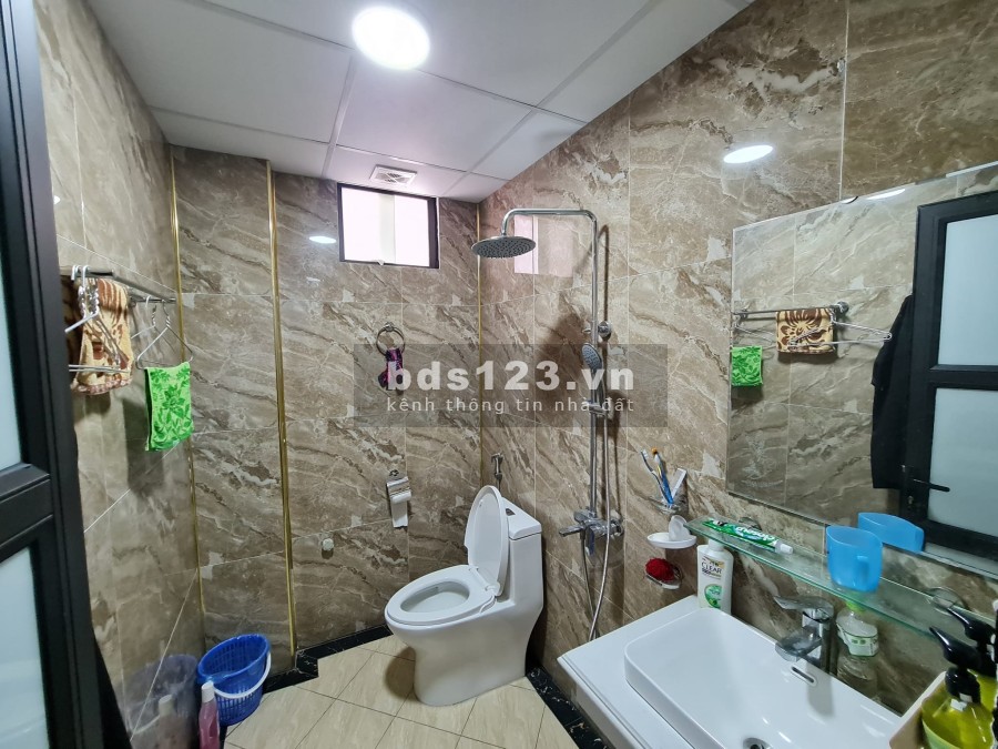 Cần bán gấp nhá 5 tầng Tân Thuỵ ngõ ô tô vào giá bán nhanh chỉ 3.7 tỷ, sổ sẵn bàn giao ngay