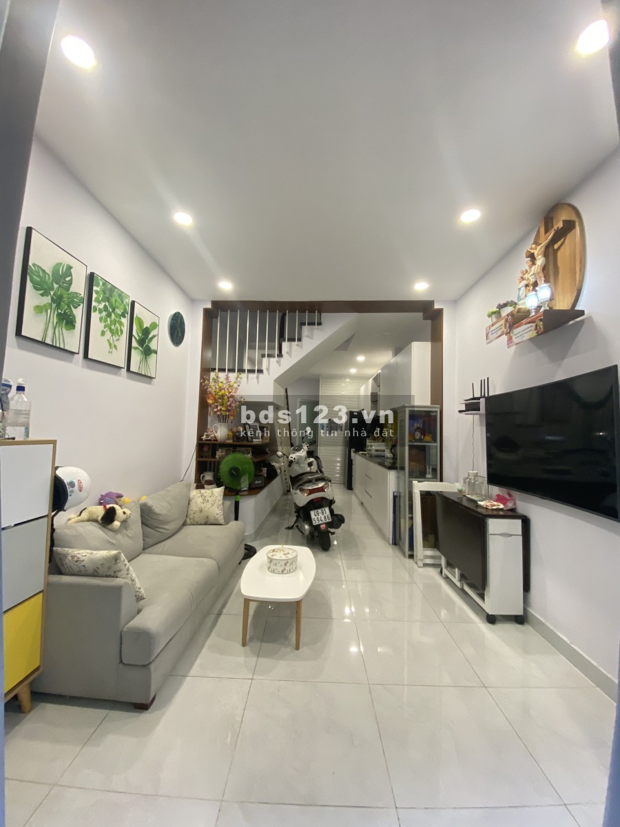 Chính chủ bán nhà Chu Văn An, Bình Thạnh vị trí đẹp cách hẻm xe tải 30m, lh 0931331933
