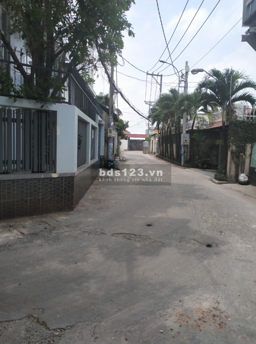 Chính chủ bán nhà đường Hà Huy Giáp, dtsd 4.1*18M, 3 tầng, sân thượng view đẹp