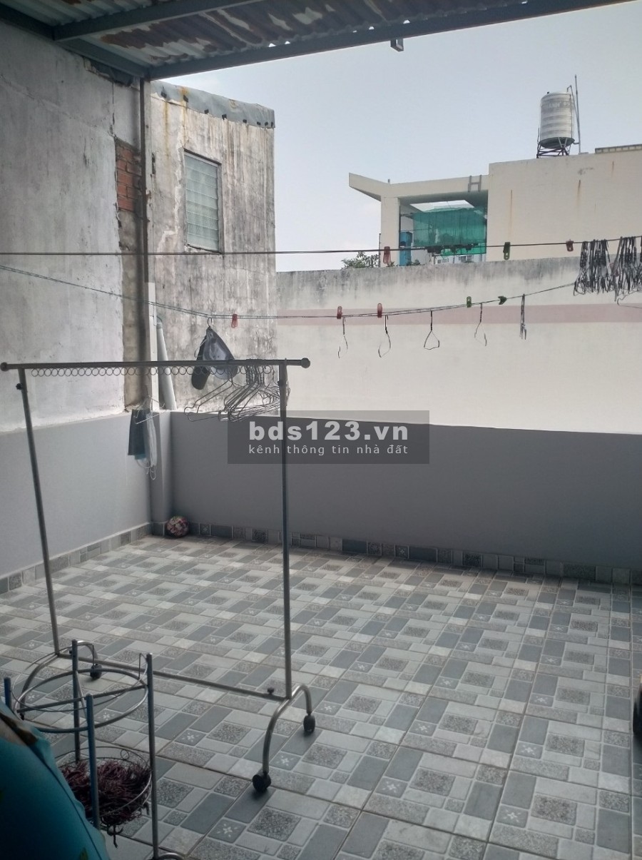 Chính chủ bán nhà đường Hà Huy Giáp, dtsd 4.1*18M, 3 tầng, sân thượng view đẹp