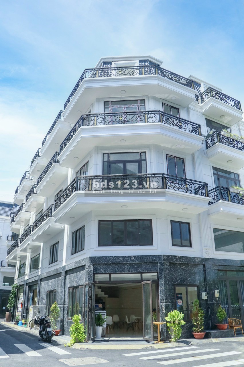 Nhà phố liền kề mặt tiền Tô Ngọc Vân liên hệ 0936236233 thiết kế hoàn thiện, giá tốt