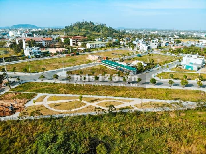 Đất đã có sổ ngay trung tâm thành phố Quãng Ngãi hạ tầng kĩ thuật hoàn thiện