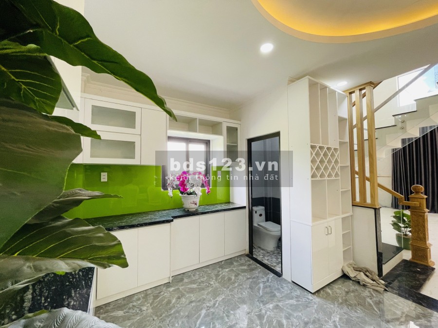 Nhà phố liền kề mặt tiền Tô Ngọc Vân liên hệ 0936236233 thiết kế hoàn thiện, giá tốt