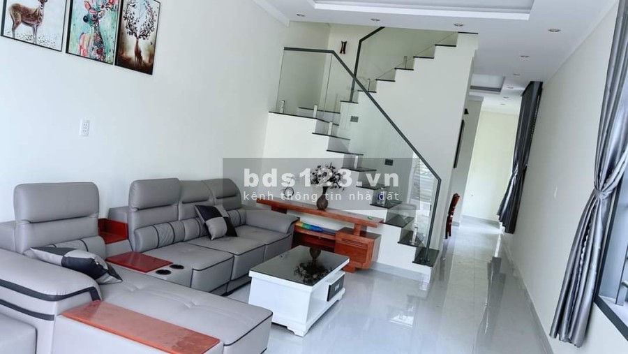 Nhà 100m2 mặt tiền đường 9m sổ hồng riêng. Liên hệ chủ nhà 0937275308