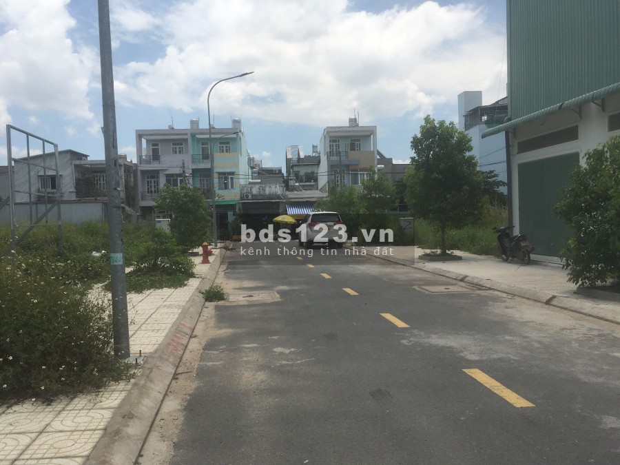 Chỉ còn 7 đất nên Thạnh Lộc, Quận 12 sổ chính chủ bao sang tên, lh 0961285221