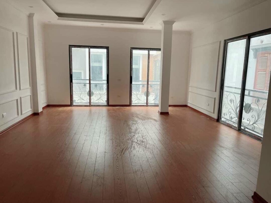 Chính chủ cần bán gấp tòa văn phòng lô góc, ô tô, thang máy phố Thái Hà Đống Đa 80m2X8T chỉ 26.5 tỷ