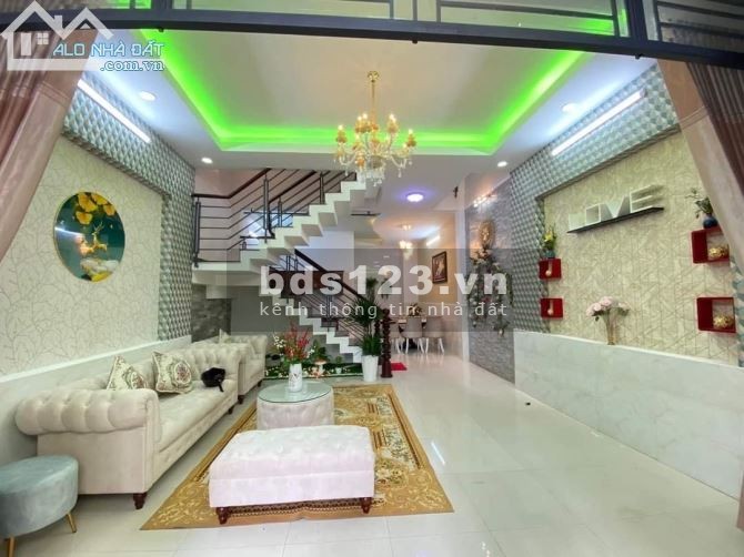 Gia đình e cần bán nhà gấp để về quê giá 750tr/bao gồm phí sang tên 80m2(3pn)