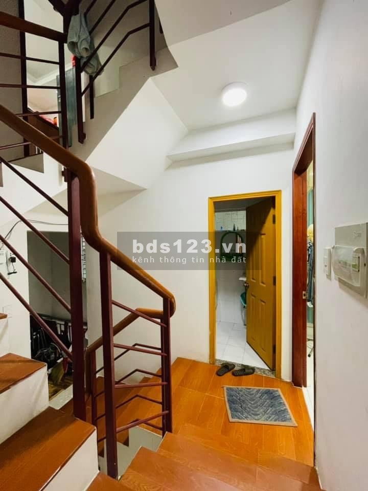 Bán nhà Lô góc 2 mặt hẻm Huỳnh Văn Nghệ, diện tích 56m2, giá nhỉnh 5,5 tỷ