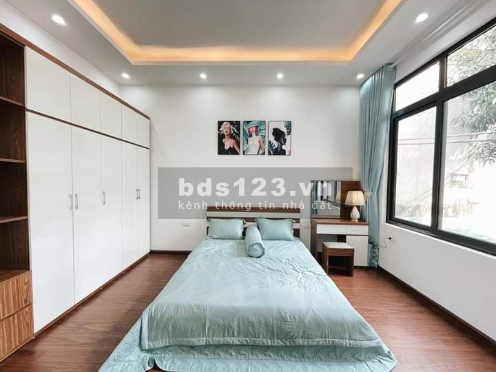 Hiếm, bán gấp nhà Khương Đình diện tích 45m2 x 5 tầng, 2 mặt thoáng giá bán chỉ 3.95 tỷ