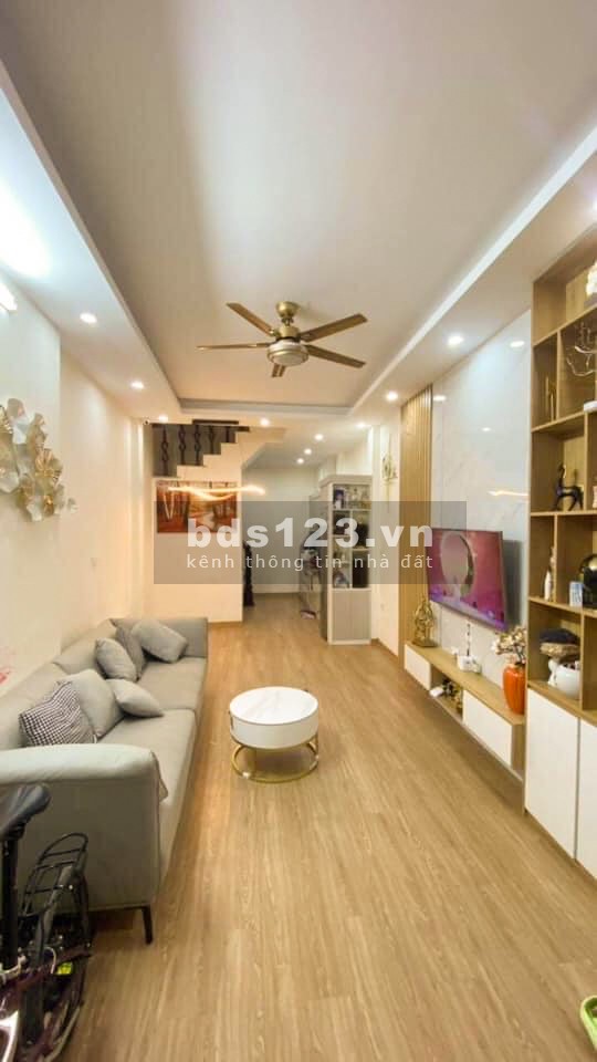 Cần Bán Nhà Gấp Tại Kim Giang Khu Phố Vip Ô Tô Đỗ Cửa , Cách 1 Nhà Ra Mặt Phố Ô Tô Tránh Nhau