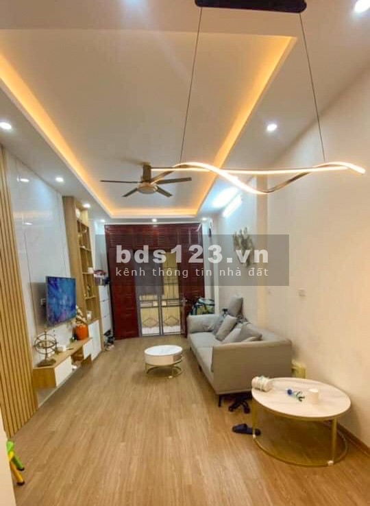 Cần Bán Nhà Gấp Tại Kim Giang Khu Phố Vip Ô Tô Đỗ Cửa , Cách 1 Nhà Ra Mặt Phố Ô Tô Tránh Nhau