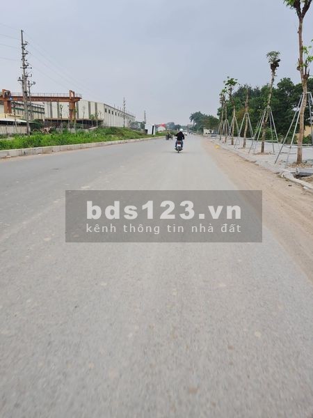 Bán đất tặng nhà xuân nộn đông anh Diện tích 108m2 Mặt tiền 4.3m ô Tô vào nhà