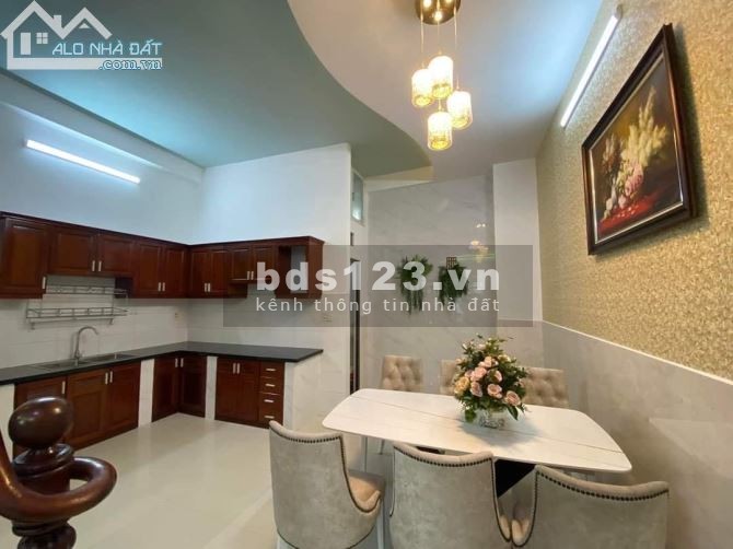 Gia đình e cần bán nhà gấp để về quê giá 750tr/bao gồm phí sang tên 80m2(3pn)