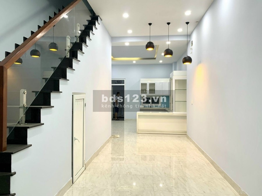 Chính chủ bán nhà MT Tân Hương, Quận Tân Phú, dtsd 4.5mx25m, 4 tầng giá chỉ 15 tỷ