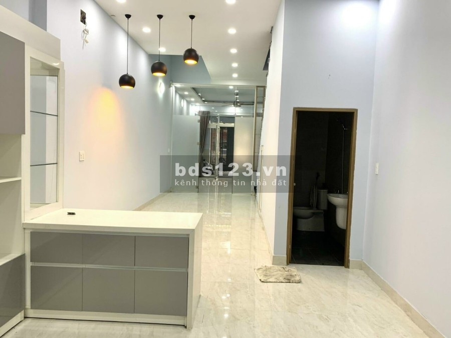 Chính chủ bán nhà MT Tân Hương, Quận Tân Phú, dtsd 4.5mx25m, 4 tầng giá chỉ 15 tỷ