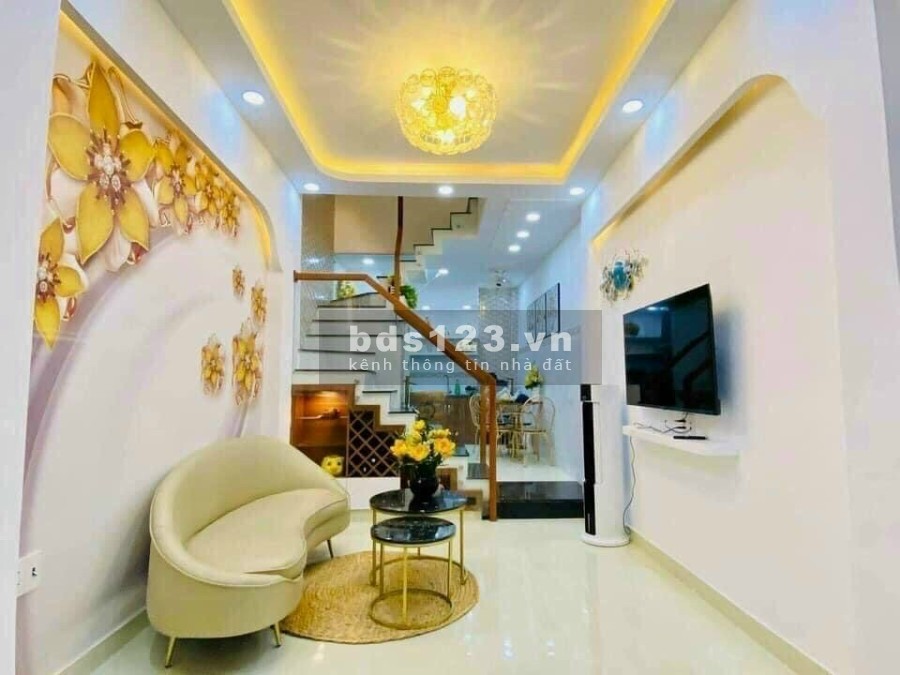 Nhà đẹp 85m2 (2 phòng ngủ - 2WC) giá 715 triệu/ sổ hồng riêng, đường Nguyễn Văn Bứa, O789.114.979