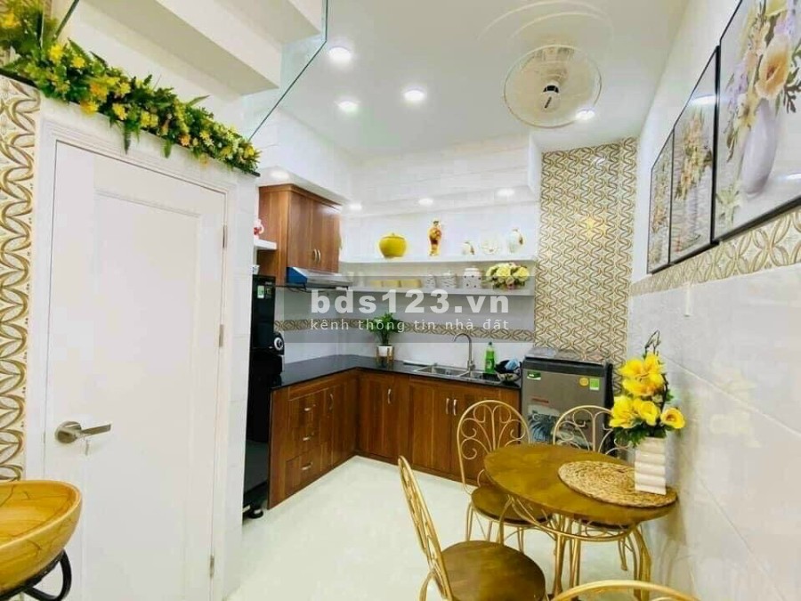 Nhà đẹp 85m2 (2 phòng ngủ - 2WC) giá 715 triệu/ sổ hồng riêng, đường Nguyễn Văn Bứa, O789.114.979