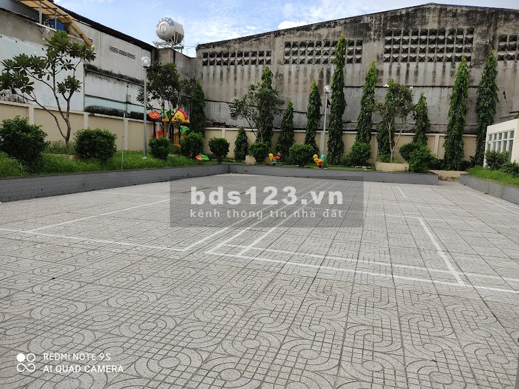 Căn góc Shophouse 2 mặt tiền, độc, đẹp, sổ hồng vĩnh viễn. Cho thuê 23Tr/1 Tháng.