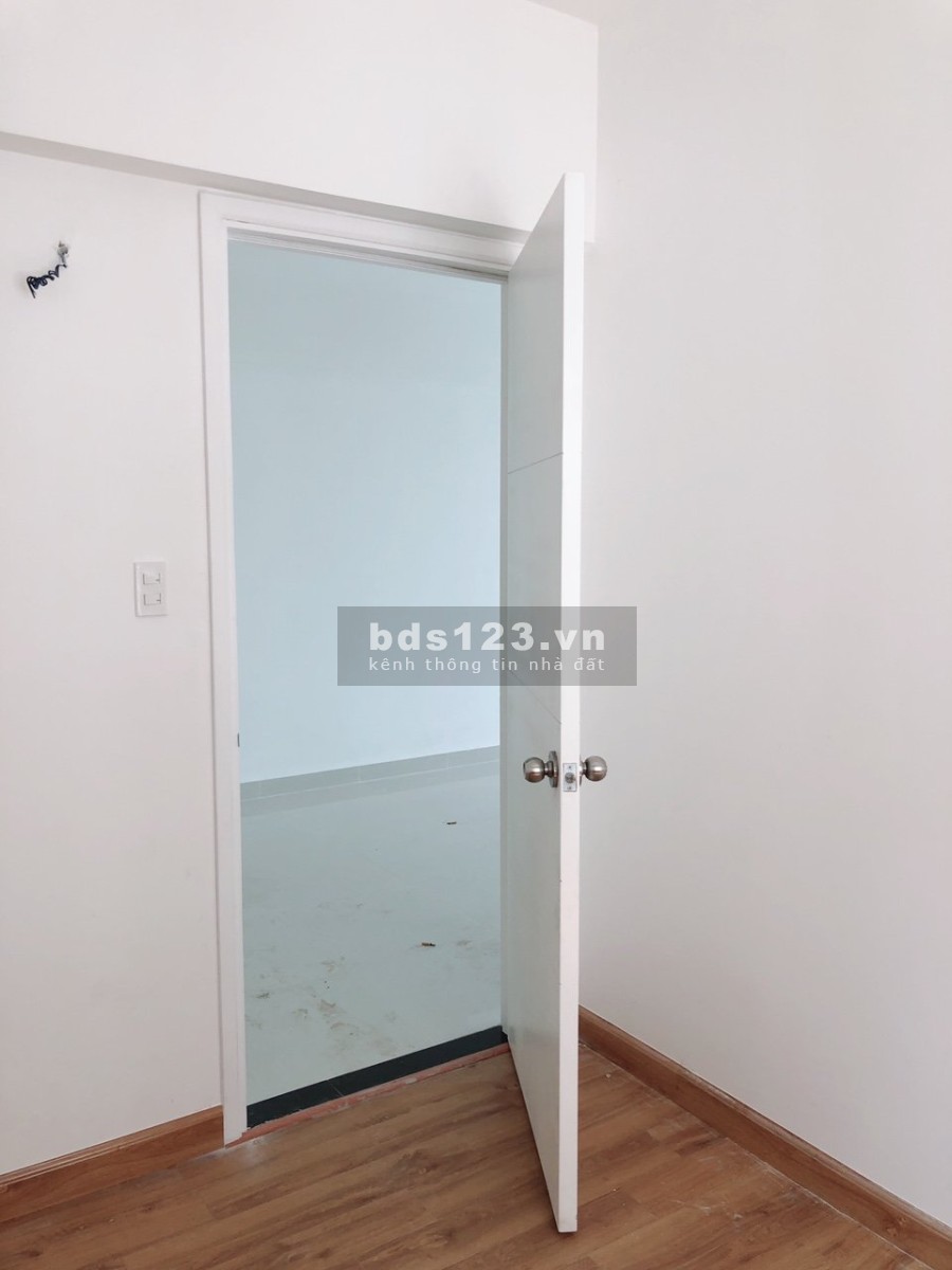 Chủ nhà cho thuê căn hộ 65m2 giá 7 triệu/tháng nhà trống liên hệ 0965154239