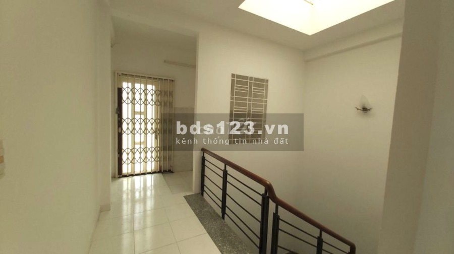 Chính chủ cho thuê nhà nguyên căn liên hệ 0945410290, giá 12 triệu/tháng