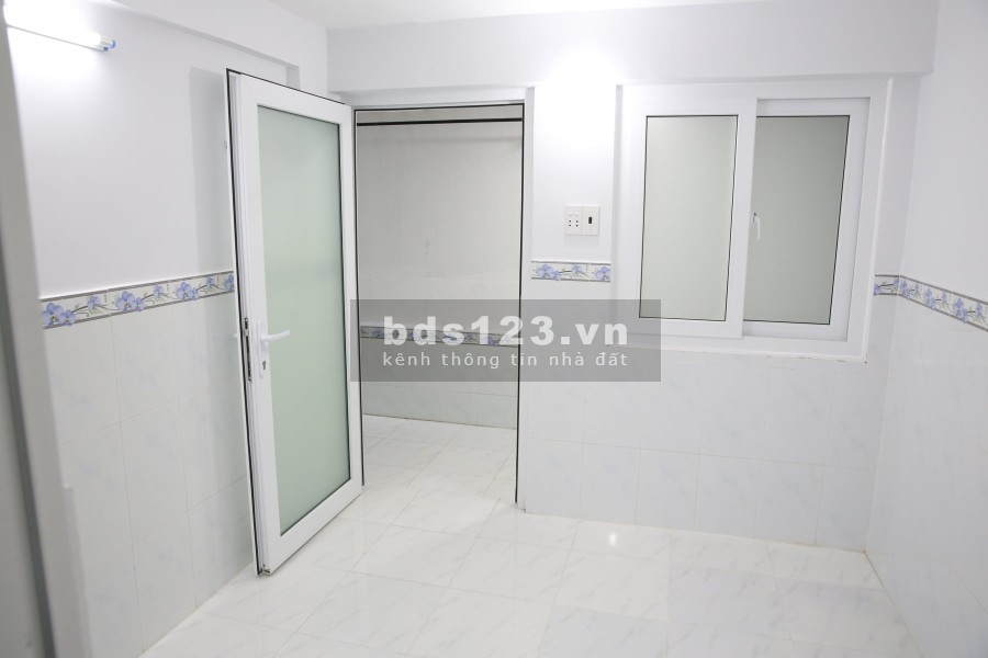 Cho thuê phòng trọ giá rẻ Quận 7 ,liên hệ 0355610292