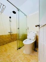 Bán nhà chính chủ hẻm xe hơi cách MT đường lớn 39m, dt 49m2, 2pn, 2vs, chỉ 4,x ty