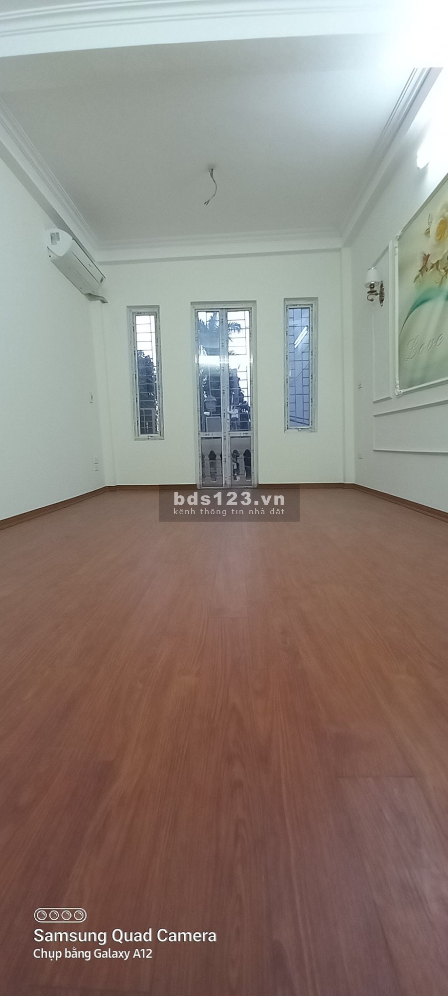 Bán nhà nguyên căn cực hiếm nhỉnh 3 tỷ ô tô đỗ cửa lô góc phố Vĩnh Hưng Hoàng Mai