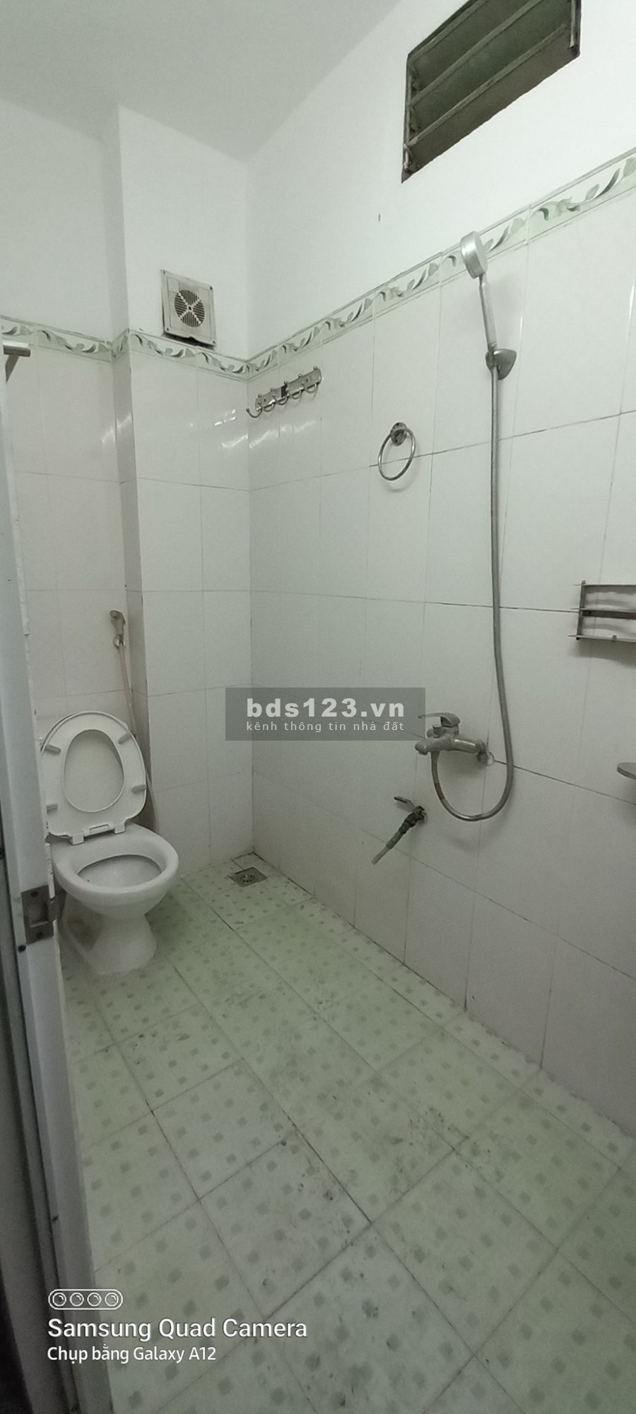 Bán nhà nguyên căn cực hiếm nhỉnh 3 tỷ ô tô đỗ cửa lô góc phố Vĩnh Hưng Hoàng Mai