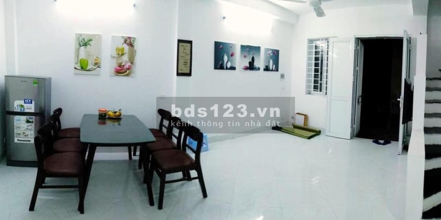 Bán nhà 3 tầng 30m2 tại tổ 5 Yên Nghĩa, Hà Đông, mặt tiền 5,2 m, giá 2.25 tỷ, hướng: Đông Nam