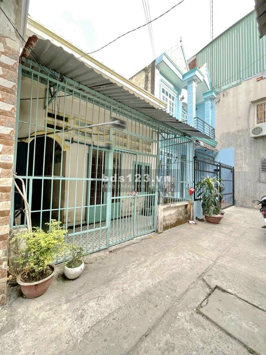 Bán nhà hẻm 861 đường Trần Xuân Soạn, phường Tân Hưng, Quận 7.
