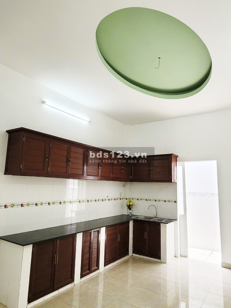 Bán nhà DTCN 106m2 giá 3,95 tỷ hẻm đường Chuyên Dùng 9, phường Phú Mỹ, Quận 7