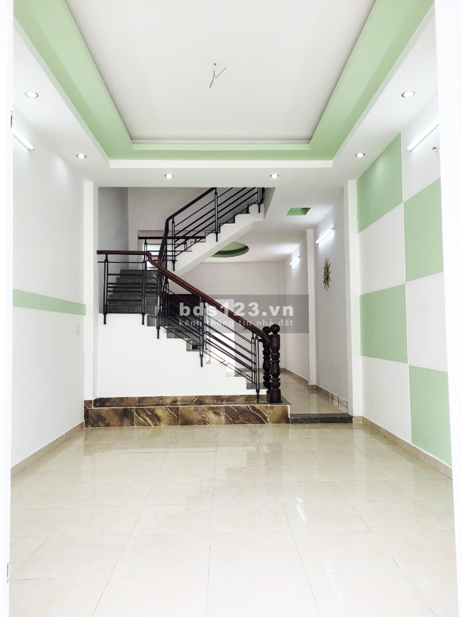 Bán nhà DTCN 106m2 giá 3,95 tỷ hẻm đường Chuyên Dùng 9, phường Phú Mỹ, Quận 7