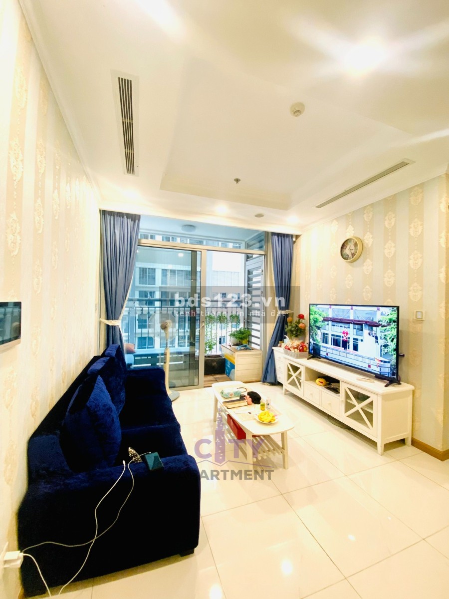 Chính chủ bán căn hộ Vinhomes Central Park 2 phòng ngủ, 2 nhà vệ sinh, hướng tốt