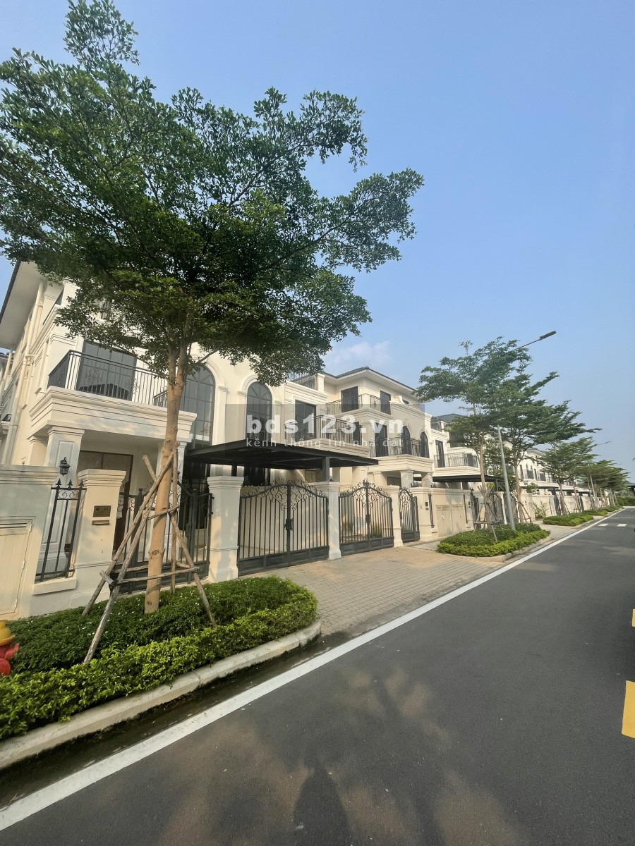 Chuyển nhượng nhà phố Swanbay đảo Đại Phước giá bán 20…