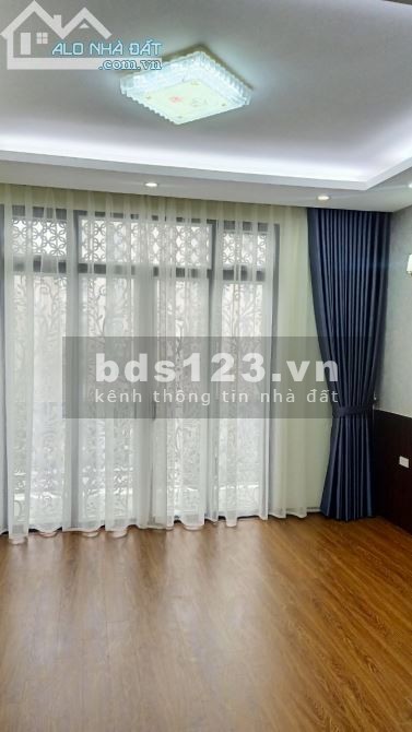 Cần bán căn nhà xây mới hiện đại Liền kề khu dịch vụ Vạn Phúc Hà Đông Diện tích 50m, MT 4,8m,