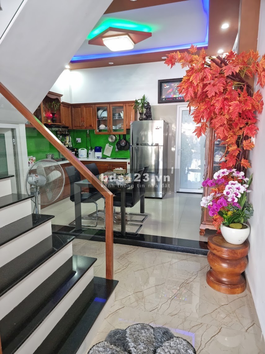 Bán nhà đường Thái Thị Bôi trung tâm Thanh Khê dtsd 70m2 cực hiếm khu vực